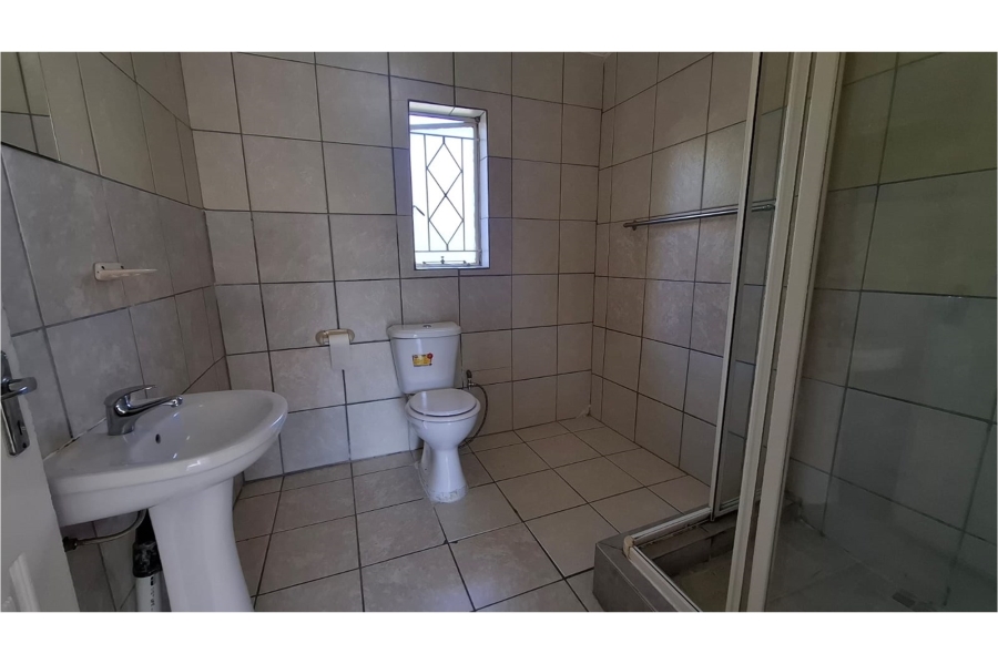 To Let 1 Bedroom Property for Rent in President Park Gauteng