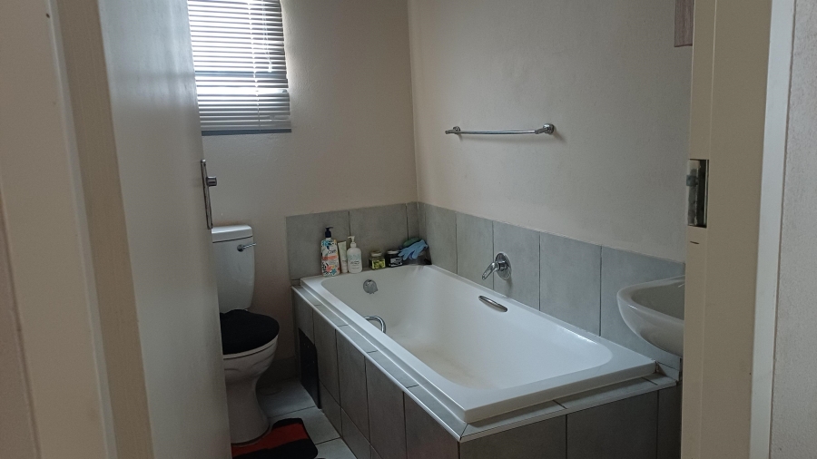 3 Bedroom Property for Sale in Sky City Gauteng