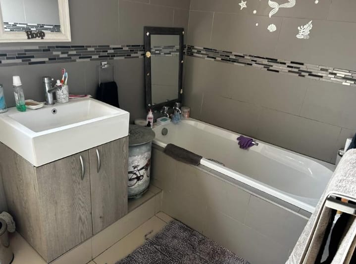 3 Bedroom Property for Sale in Brackenhurst Gauteng