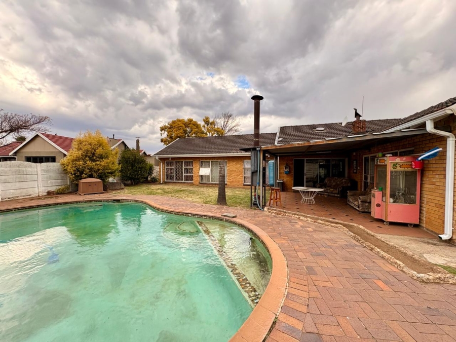 3 Bedroom Property for Sale in Dalpark Proper Gauteng