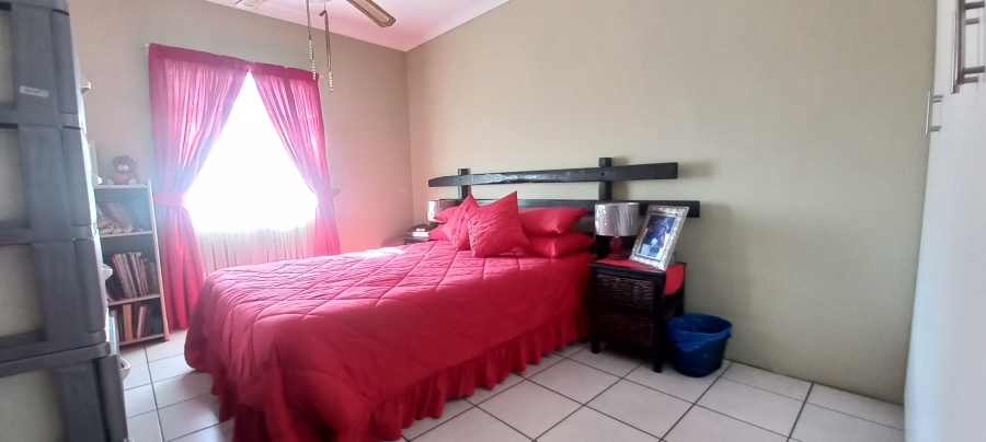 1 Bedroom Property for Sale in Elandspoort Gauteng