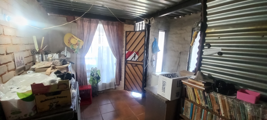 1 Bedroom Property for Sale in Elandspoort Gauteng
