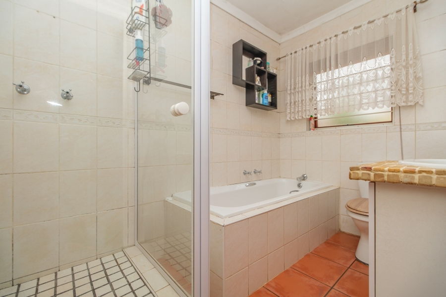 3 Bedroom Property for Sale in Ruimsig Gauteng