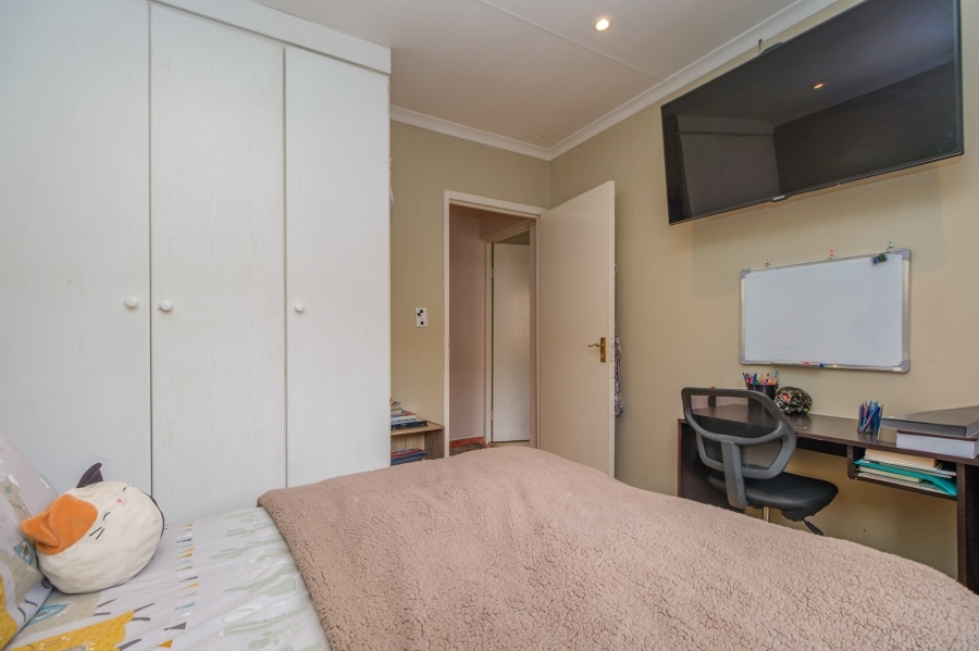 3 Bedroom Property for Sale in Ruimsig Gauteng