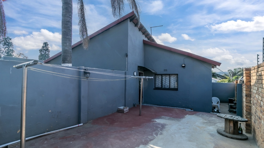 To Let 1 Bedroom Property for Rent in Vorna Valley Gauteng