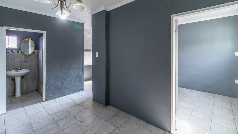 To Let 1 Bedroom Property for Rent in Vorna Valley Gauteng