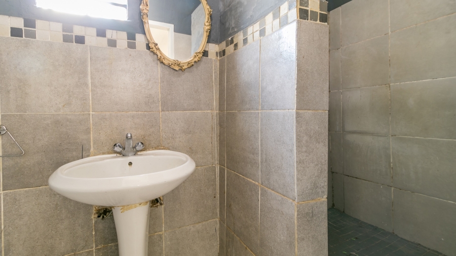To Let 1 Bedroom Property for Rent in Vorna Valley Gauteng