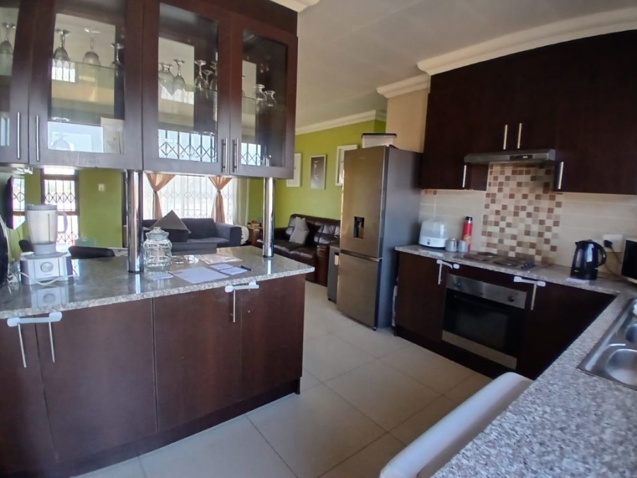 2 Bedroom Property for Sale in Brackendowns Gauteng