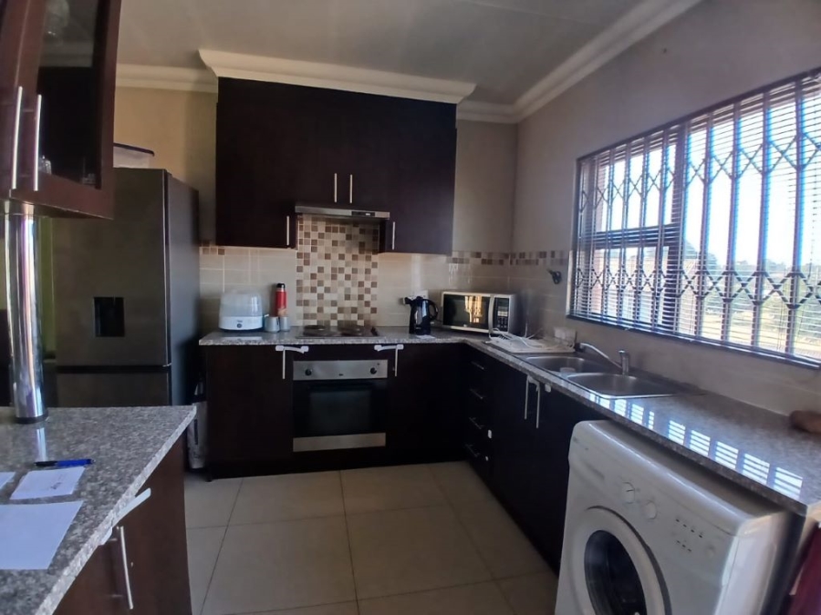2 Bedroom Property for Sale in Brackendowns Gauteng