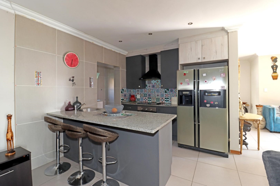4 Bedroom Property for Sale in Thatchfield Hills Gauteng