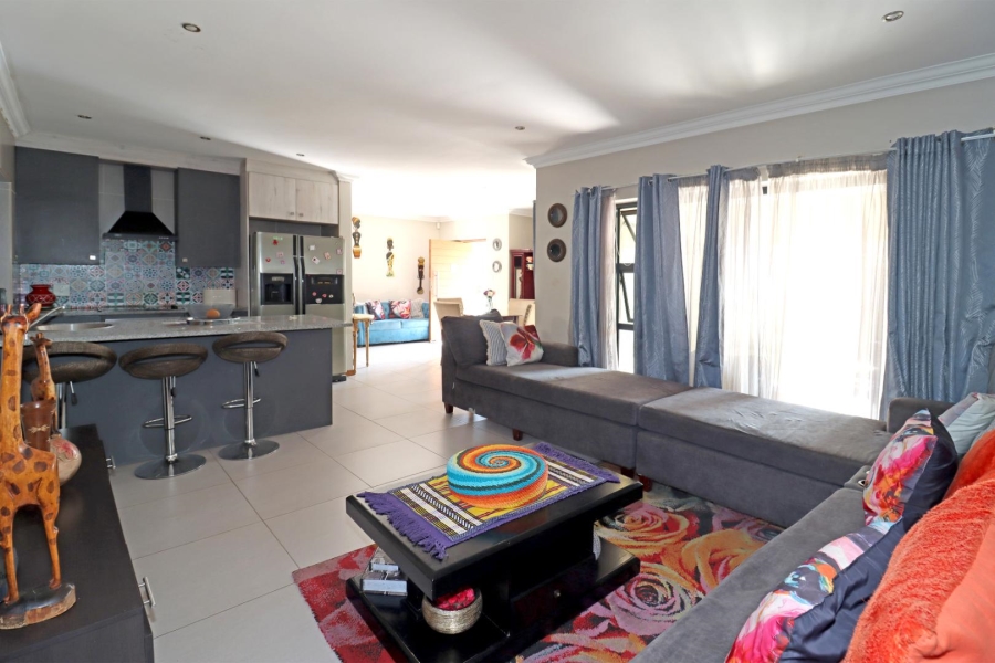 4 Bedroom Property for Sale in Thatchfield Hills Gauteng