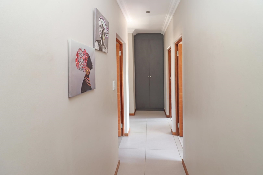 4 Bedroom Property for Sale in Thatchfield Hills Gauteng
