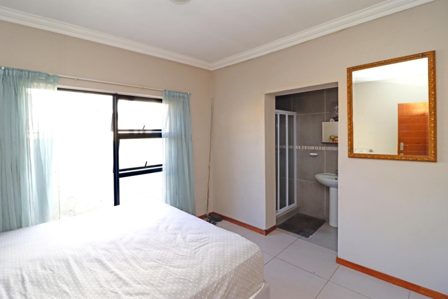 4 Bedroom Property for Sale in Thatchfield Hills Gauteng