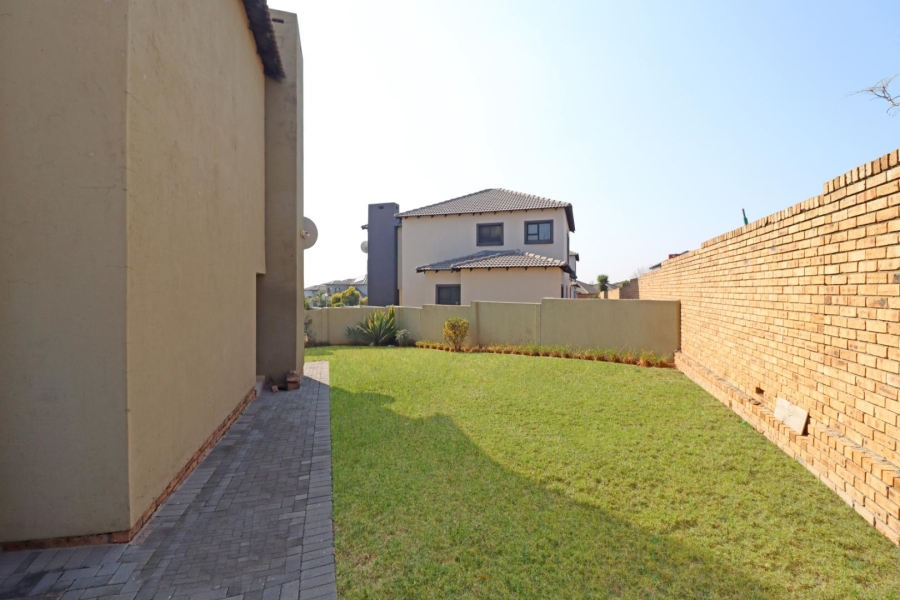 4 Bedroom Property for Sale in Thatchfield Hills Gauteng