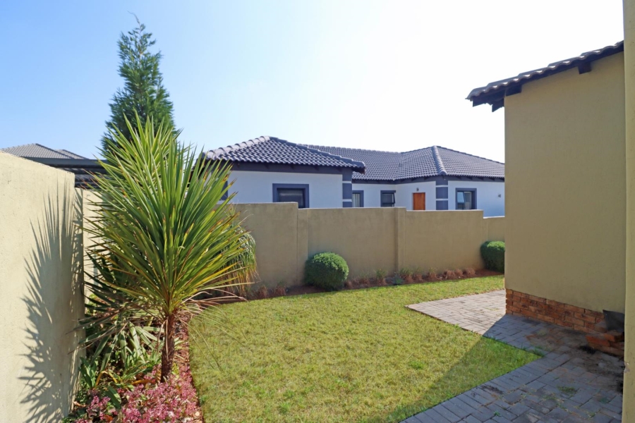 4 Bedroom Property for Sale in Thatchfield Hills Gauteng