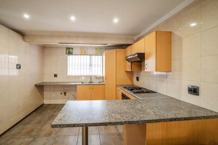 4 Bedroom Property for Sale in Buccleuch Gauteng