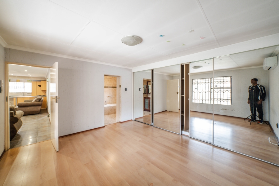 4 Bedroom Property for Sale in Buccleuch Gauteng