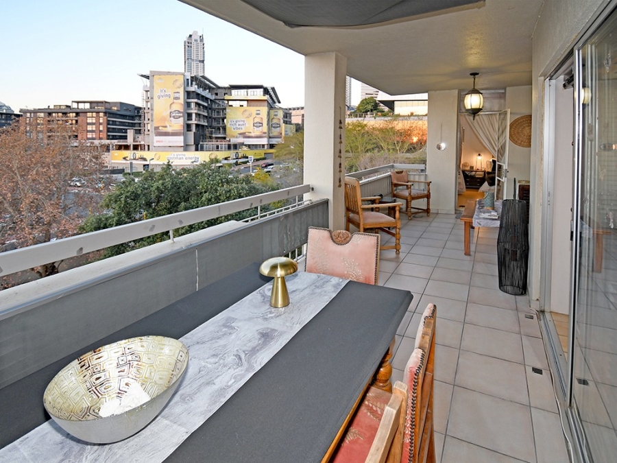 3 Bedroom Property for Sale in Sandhurst Gauteng
