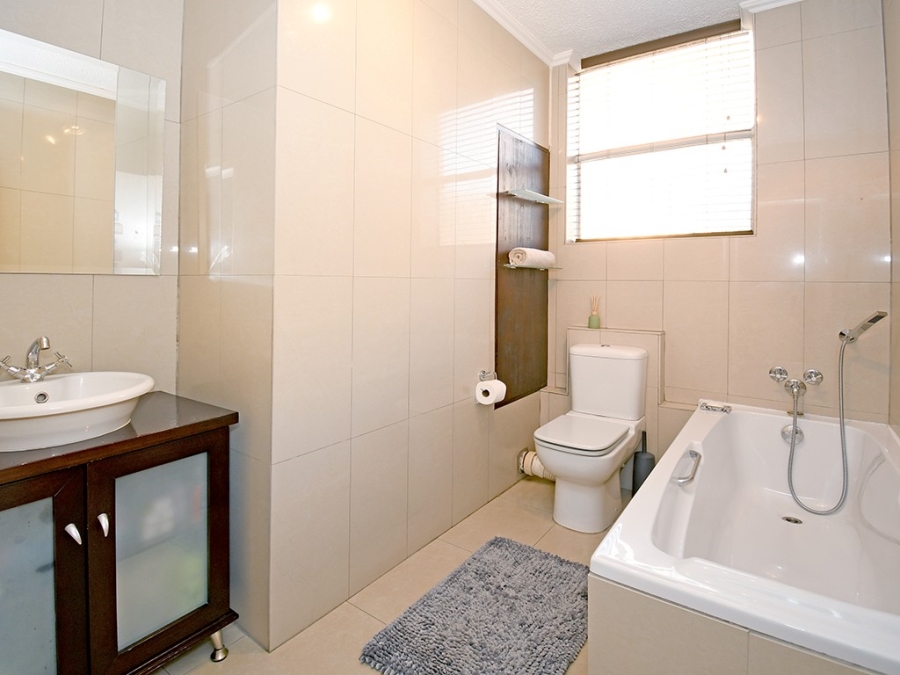 3 Bedroom Property for Sale in Sandhurst Gauteng