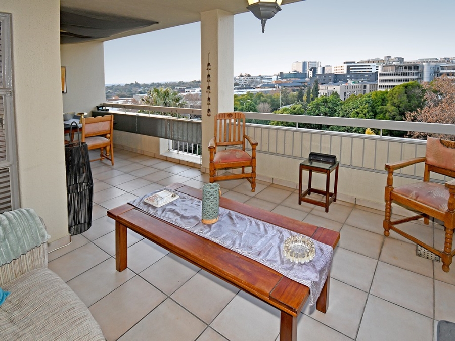 3 Bedroom Property for Sale in Sandhurst Gauteng