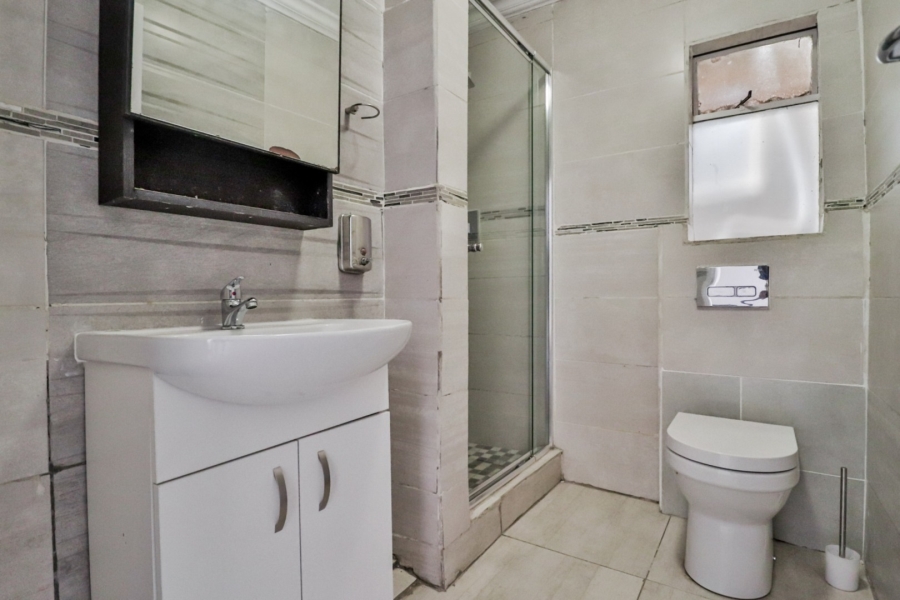 2 Bedroom Property for Sale in Oakdene Gauteng