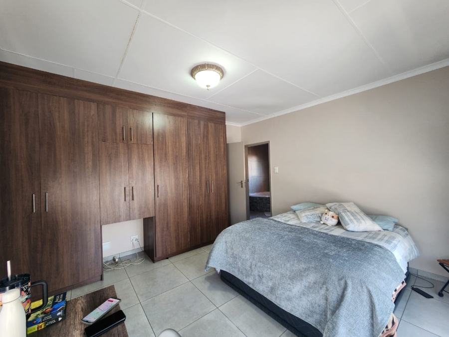 3 Bedroom Property for Sale in Risiville Gauteng
