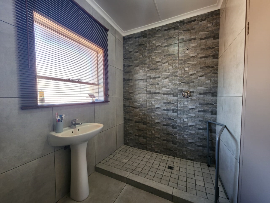 3 Bedroom Property for Sale in Risiville Gauteng