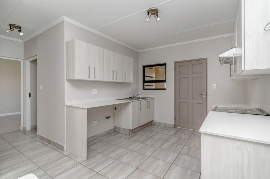 2 Bedroom Property for Sale in Beverley Gauteng