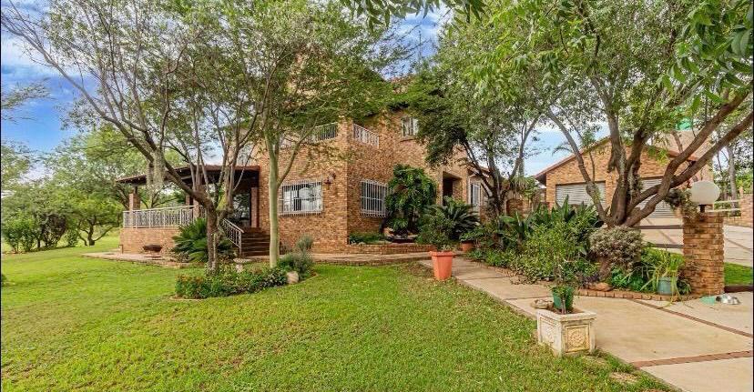 4 Bedroom Property for Sale in Zwavelpoort Gauteng
