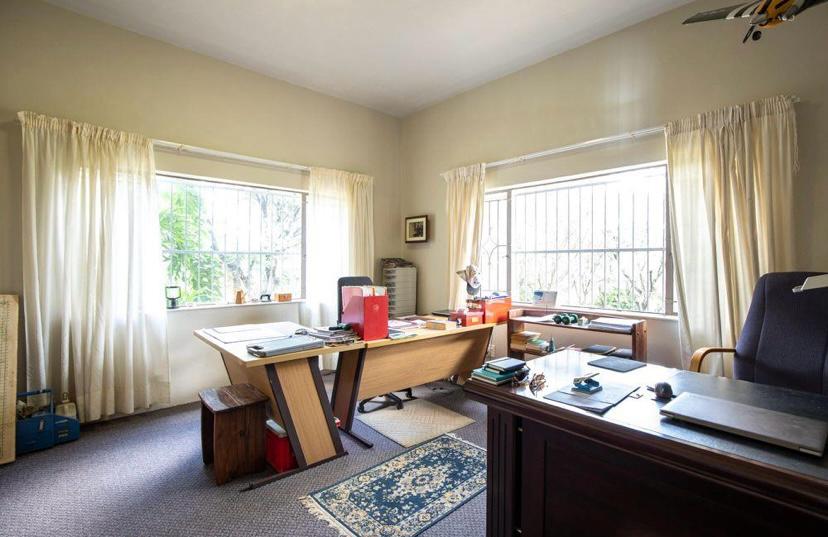 4 Bedroom Property for Sale in Zwavelpoort Gauteng