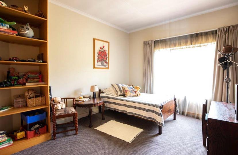 4 Bedroom Property for Sale in Zwavelpoort Gauteng