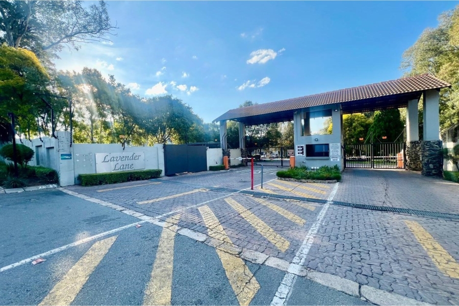 To Let 2 Bedroom Property for Rent in Paulshof Gauteng