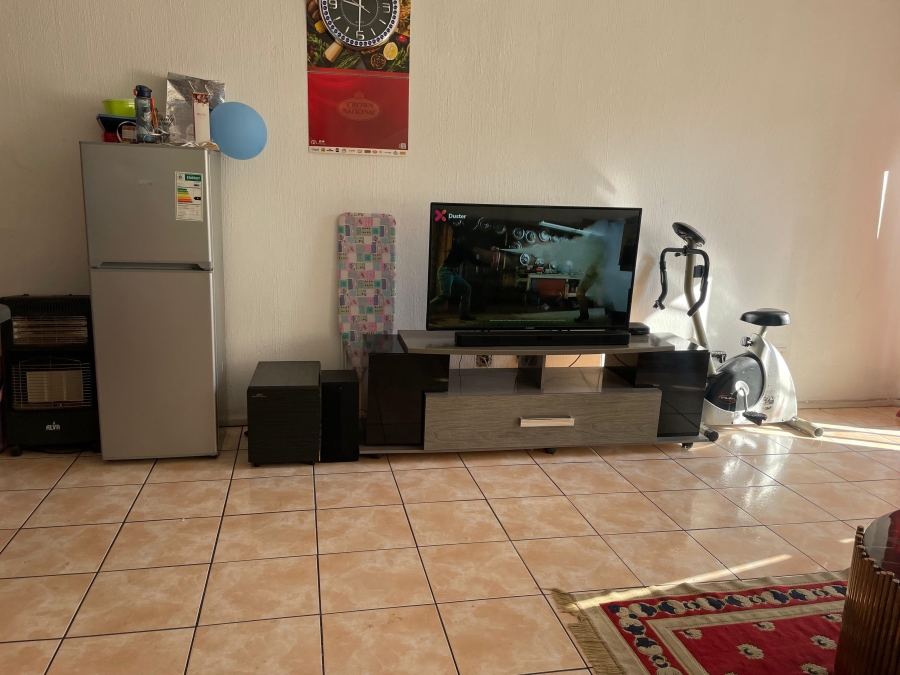 3 Bedroom Property for Sale in Die Hoewes Gauteng