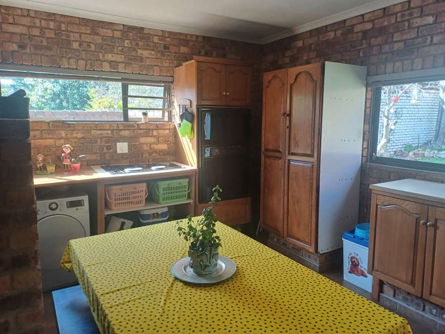 To Let 3 Bedroom Property for Rent in Linden Gauteng