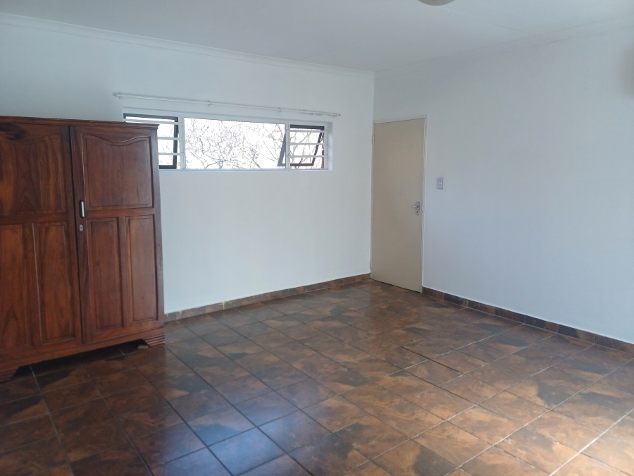 To Let 3 Bedroom Property for Rent in Linden Gauteng