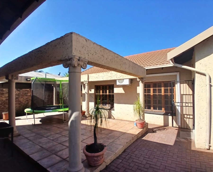 To Let 3 Bedroom Property for Rent in Wonderboom South Gauteng