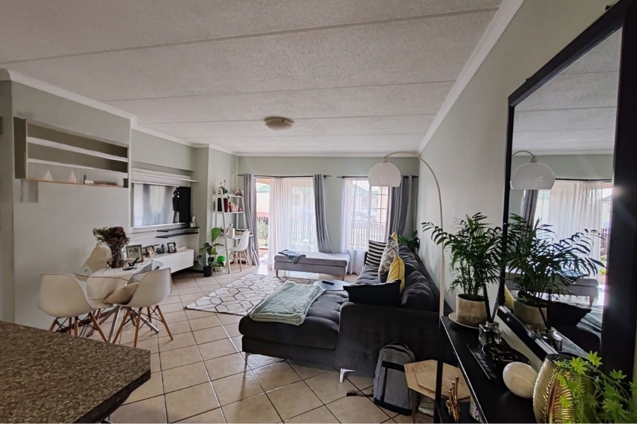 1 Bedroom Property for Sale in Terenure Gauteng