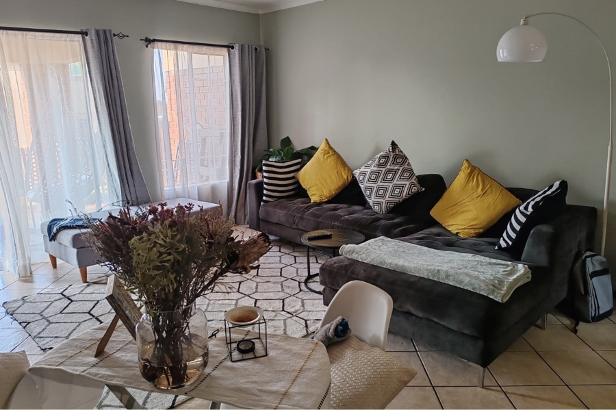 1 Bedroom Property for Sale in Terenure Gauteng