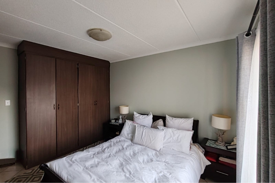 1 Bedroom Property for Sale in Terenure Gauteng
