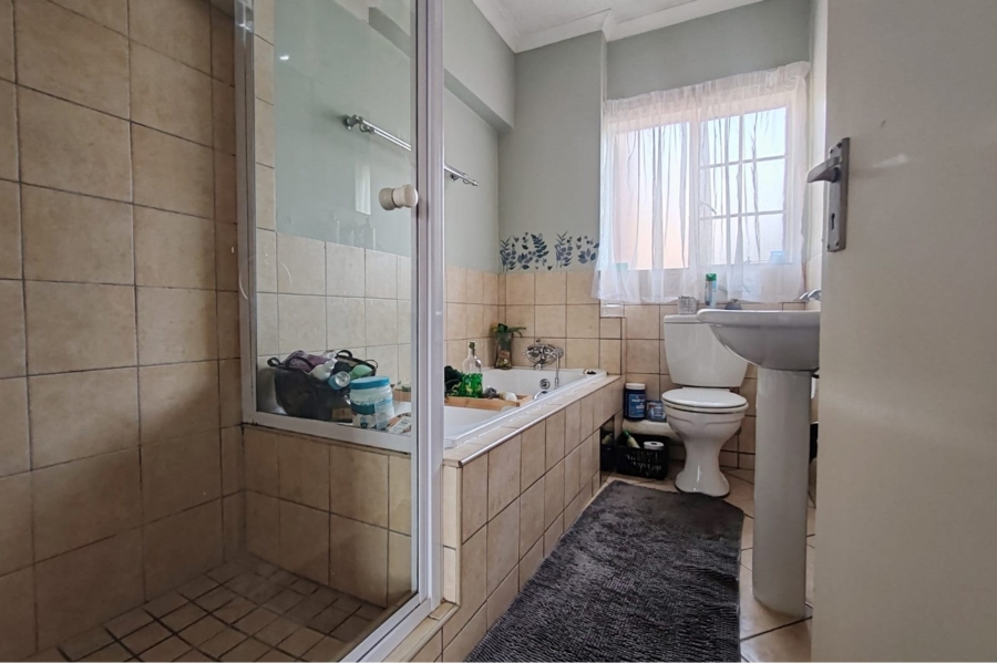 1 Bedroom Property for Sale in Terenure Gauteng