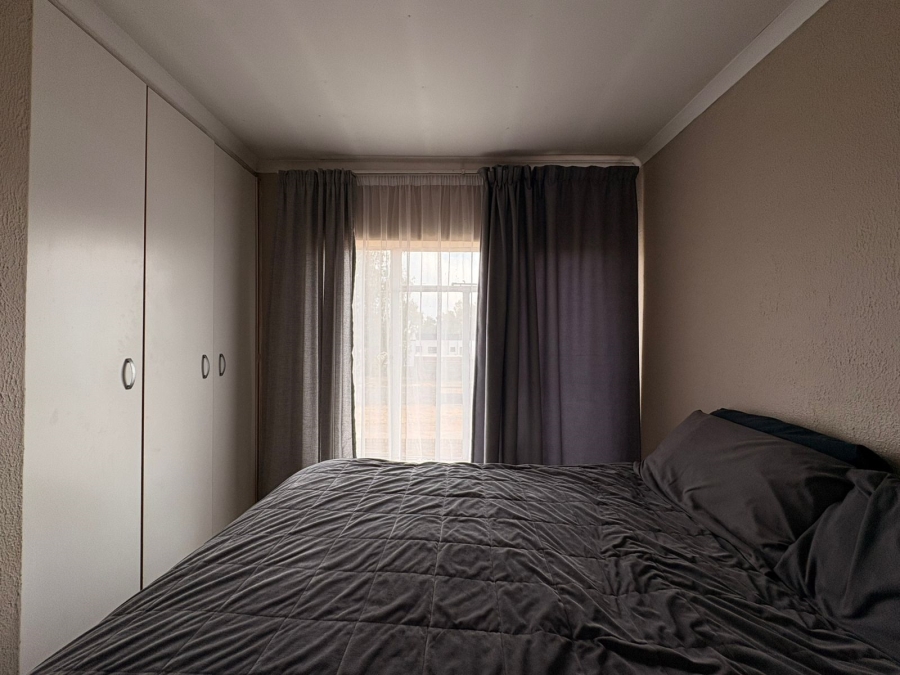 2 Bedroom Property for Sale in Krugersrus Gauteng