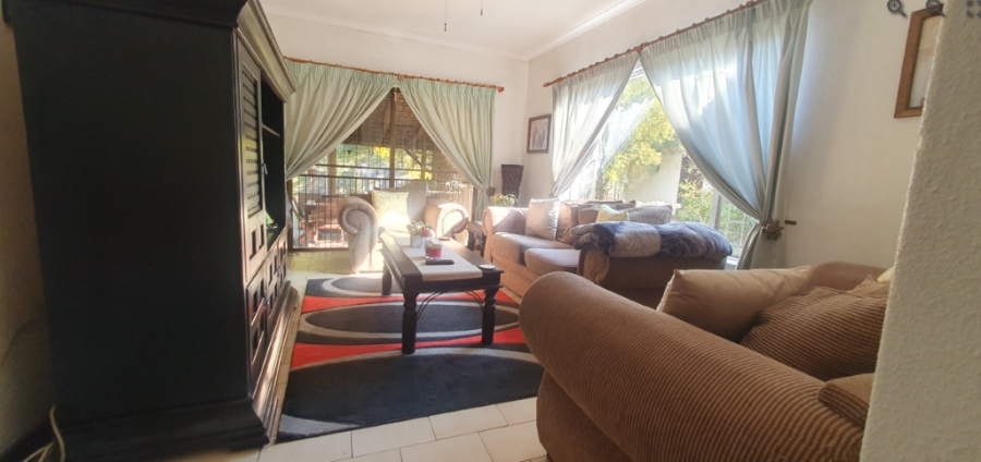 3 Bedroom Property for Sale in Brackenhurst Gauteng
