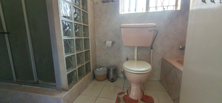 3 Bedroom Property for Sale in Brackenhurst Gauteng