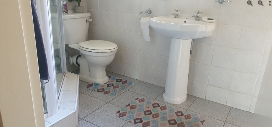 3 Bedroom Property for Sale in Brackenhurst Gauteng