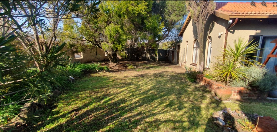 3 Bedroom Property for Sale in Brackenhurst Gauteng