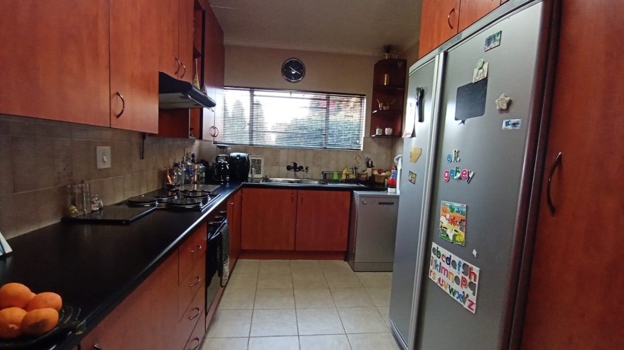 3 Bedroom Property for Sale in Weltevreden Park Gauteng