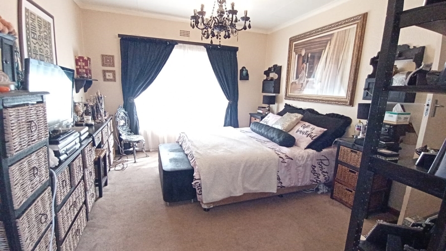 3 Bedroom Property for Sale in Weltevreden Park Gauteng