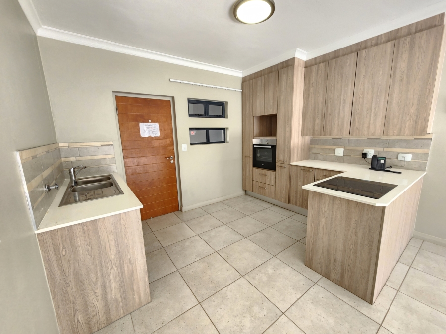 1 Bedroom Property for Sale in Waterkloof Marina Retirement Estate Gauteng