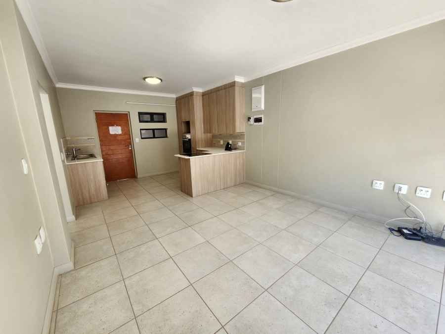 1 Bedroom Property for Sale in Waterkloof Marina Retirement Estate Gauteng