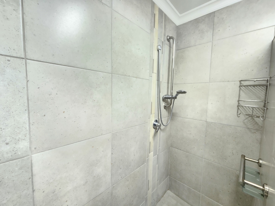 1 Bedroom Property for Sale in Waterkloof Marina Retirement Estate Gauteng